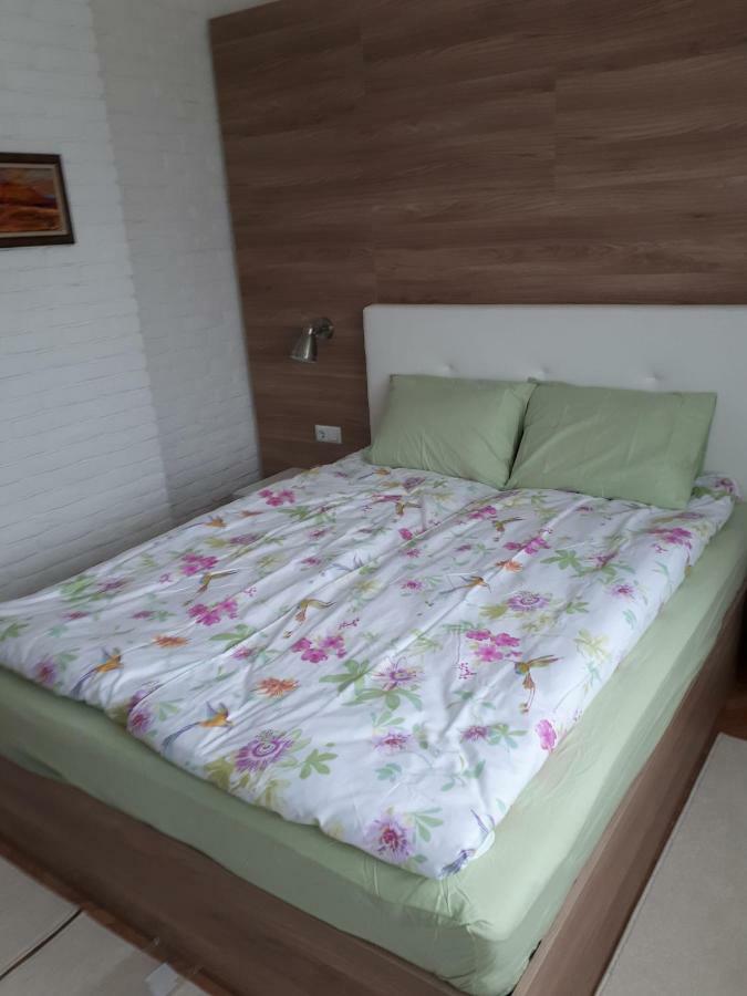Apartment Art Veliko Tŭrnovo Exterior photo