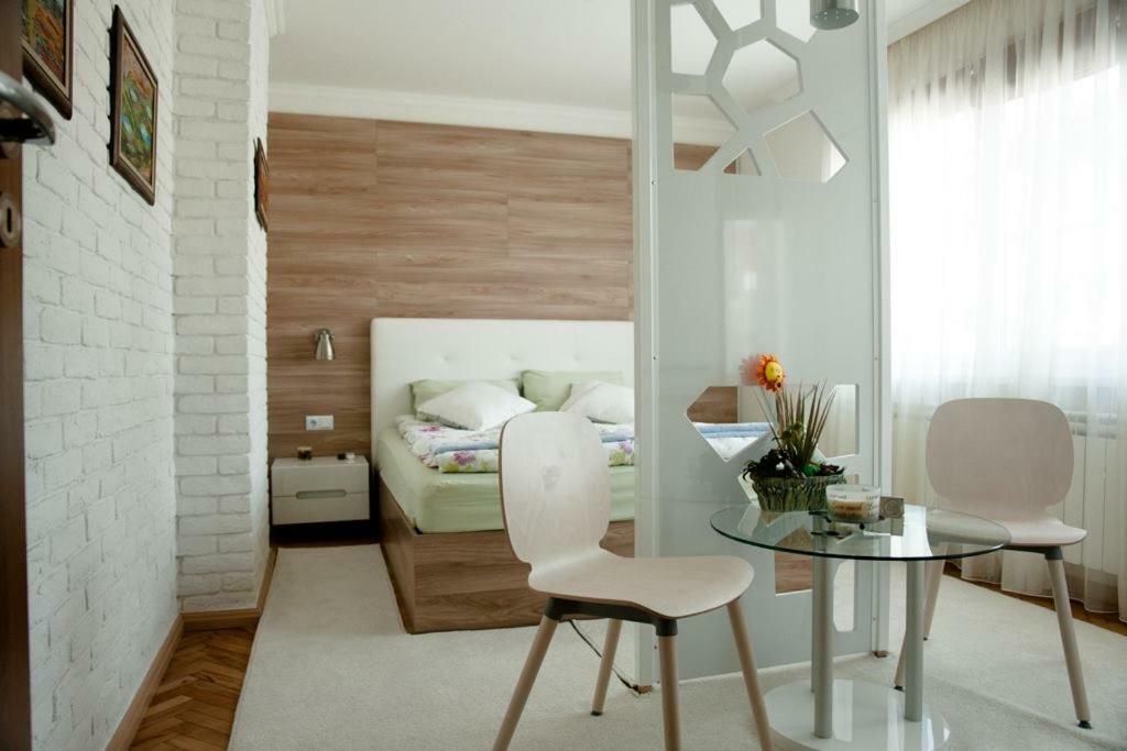 Apartment Art Veliko Tŭrnovo Exterior photo